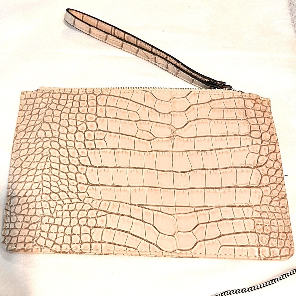 🆕 New Look Tan Wristlet NWOT